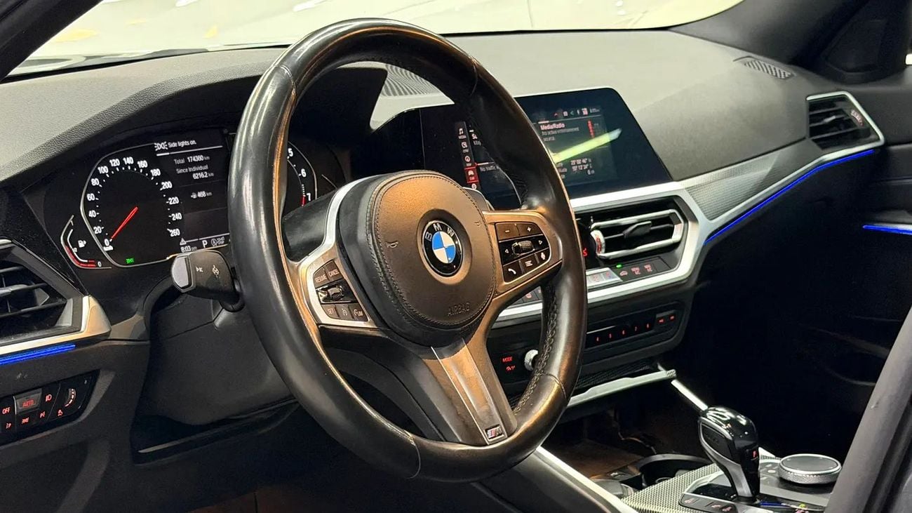BMW 330i Exclusive 2.0L (255 HP)