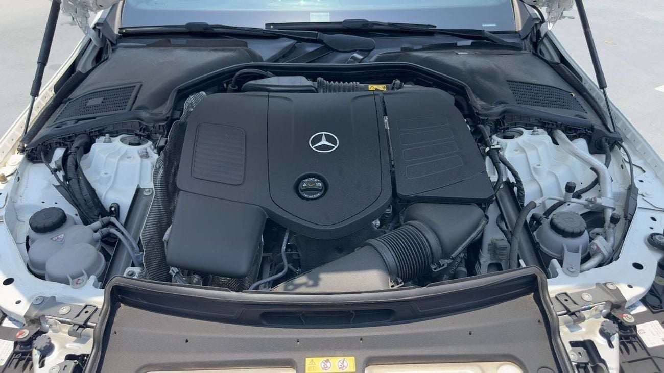 Mercedes-Benz C 200 Mercedes Benz C300 With 0% Downpayment Bank Finance 2.0L turbo Very nice clean car NO ACCEDENT Price