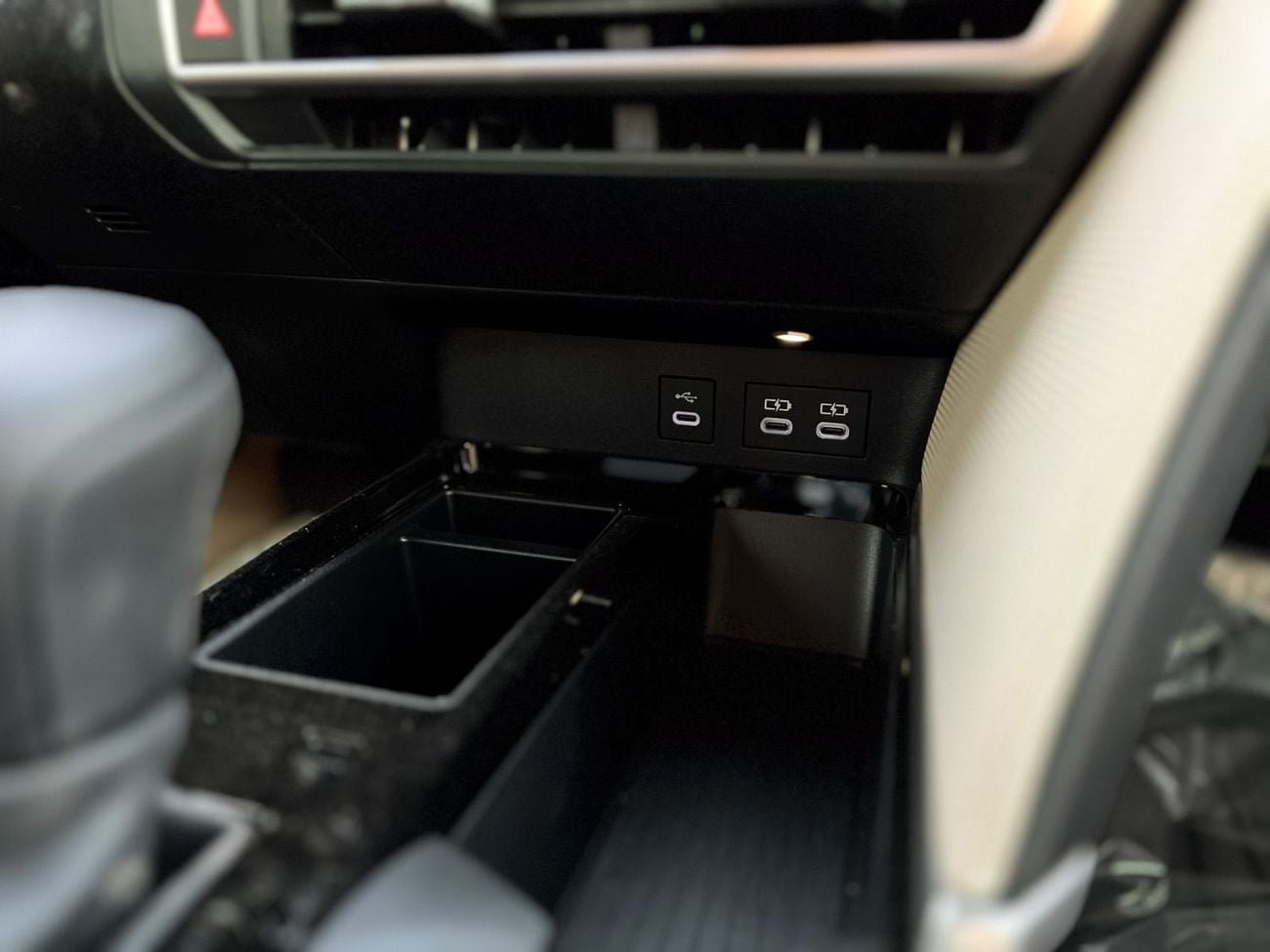 Toyota Camry EXPORT ONLY - TOYOTA CAMRY 2.5L G HEV