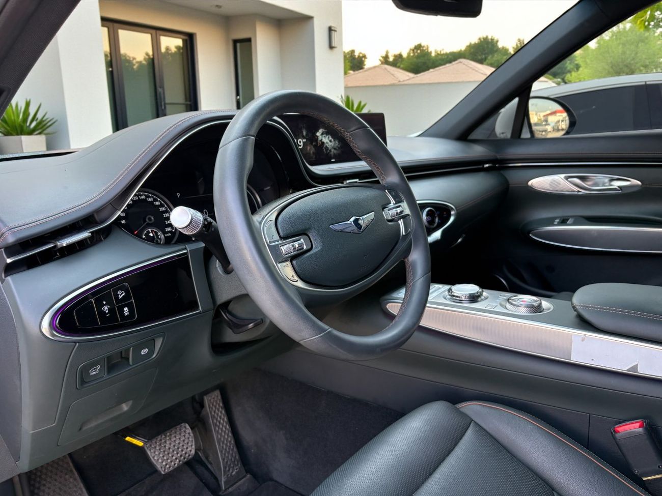 جينيسس GV70 GENESIS GV70 2.5L Turbo I4 | 2024 | GCC SPECS | AED 3,000 PER MONTH