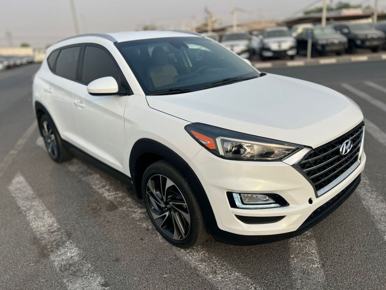 Hyundai Tucson 2021 HYUNDAI TUCSON LIMITED 2.4L V4 - LEATHER & ELECTRIC SEATS - PUSH START - AUTO TRUNK -