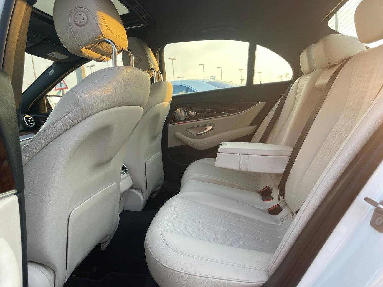 Mercedes-Benz E300 Mercedes  E300 KIT 43 AMG _American_2017_Excellent Condition _Full option