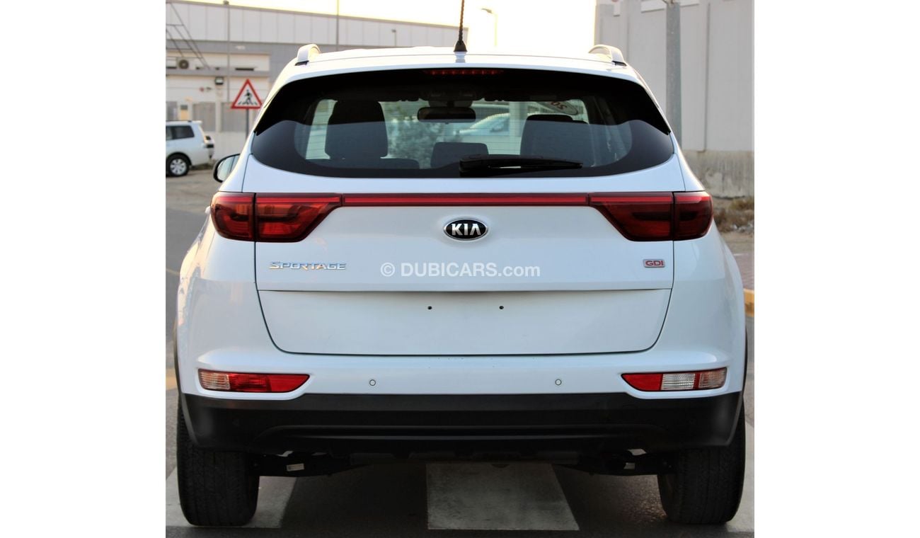 كيا سبورتيج كيا سبورتاج 2017 خليجي 2.0 بحالة ممتازة بدون حوادث نظيفه جدا من الداخل والخارج