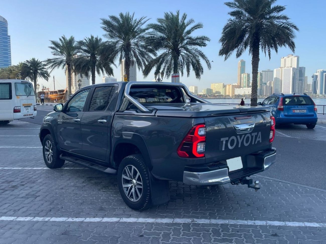 Toyota Hilux DIESEL 2.8 LITER ,RIGHT HAND DRIVE