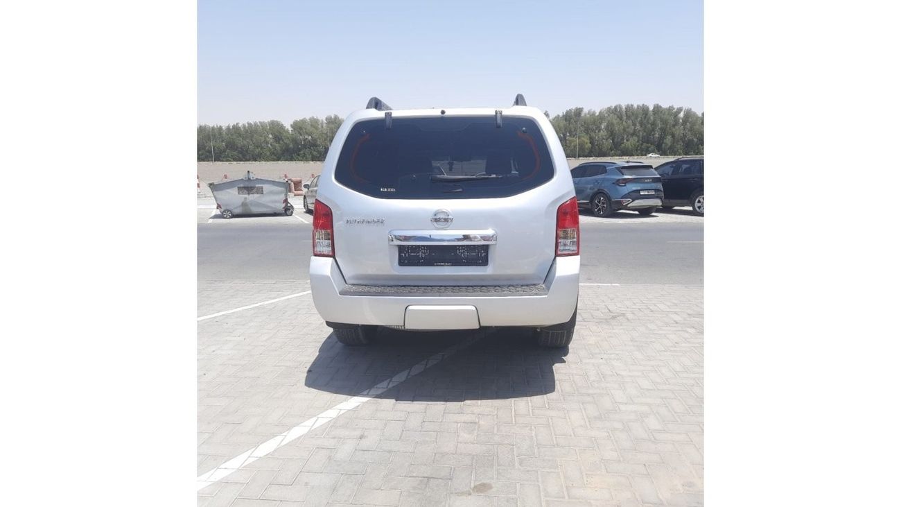 نيسان باثفايندر Nissan Pathfinder    Excellent Condition (GCC  _ SPEC) - MODEL 2009- VERY GOOD CONDITION   * CAR IN