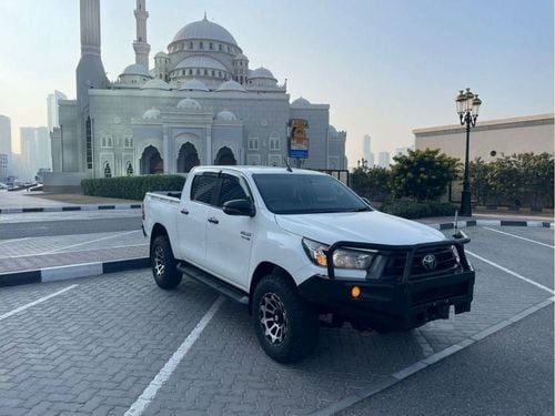 Toyota Hilux Diesel 2.8 Liter Right Hand Drive Automatic Gear T.V FM Radio