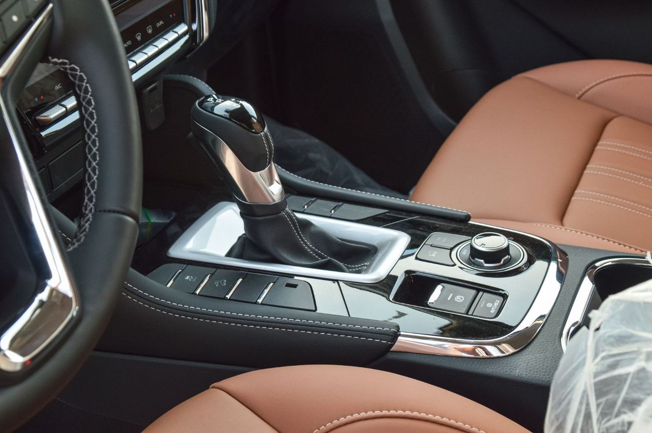 إيسوزو MU X 3.0L 4WD DSL SUV 2023YM