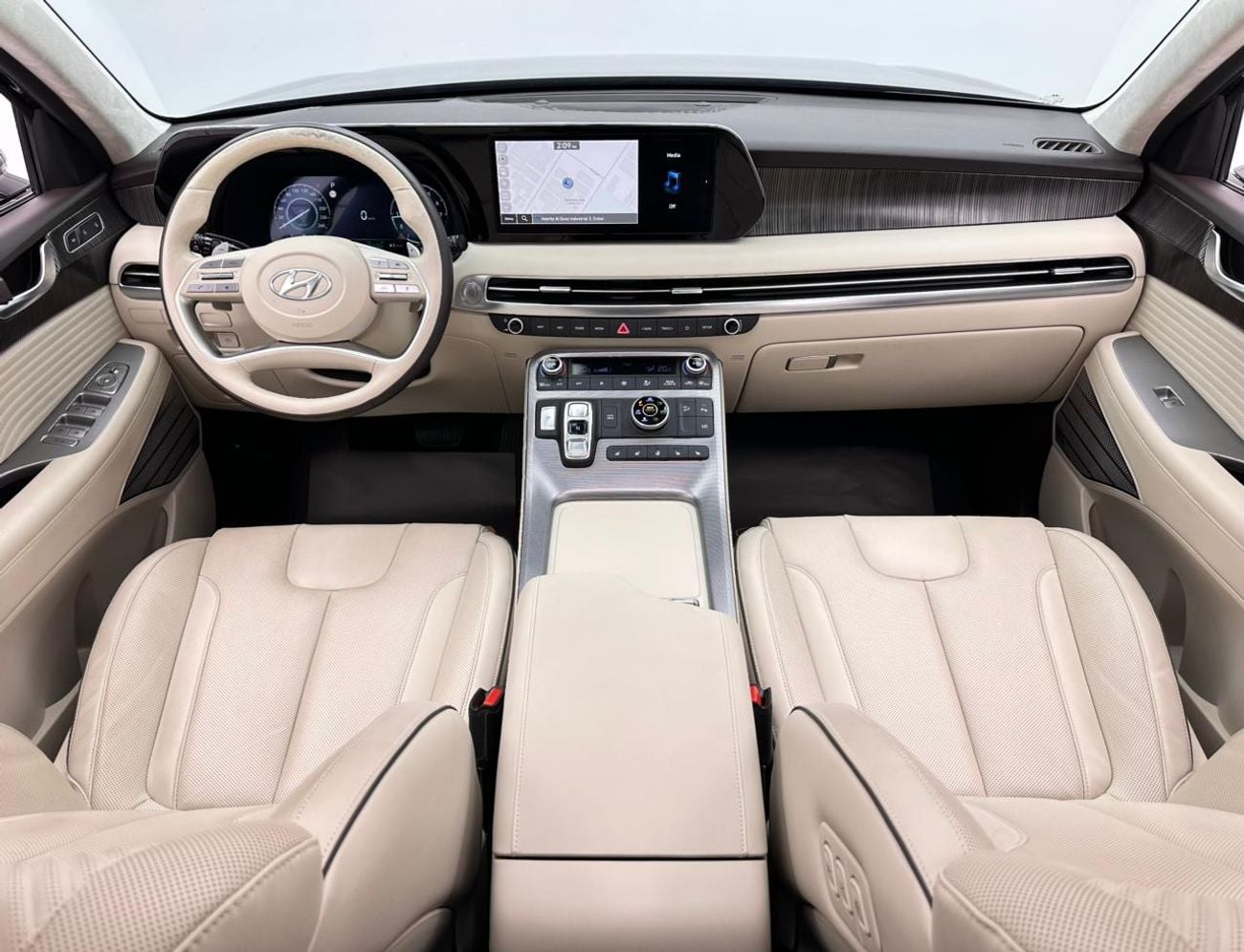 Hyundai Palisade 2024 Hyundai Palisade Premium Plus, April/2029 Hyundai Warranty, Hyundai Full Service History, GCC