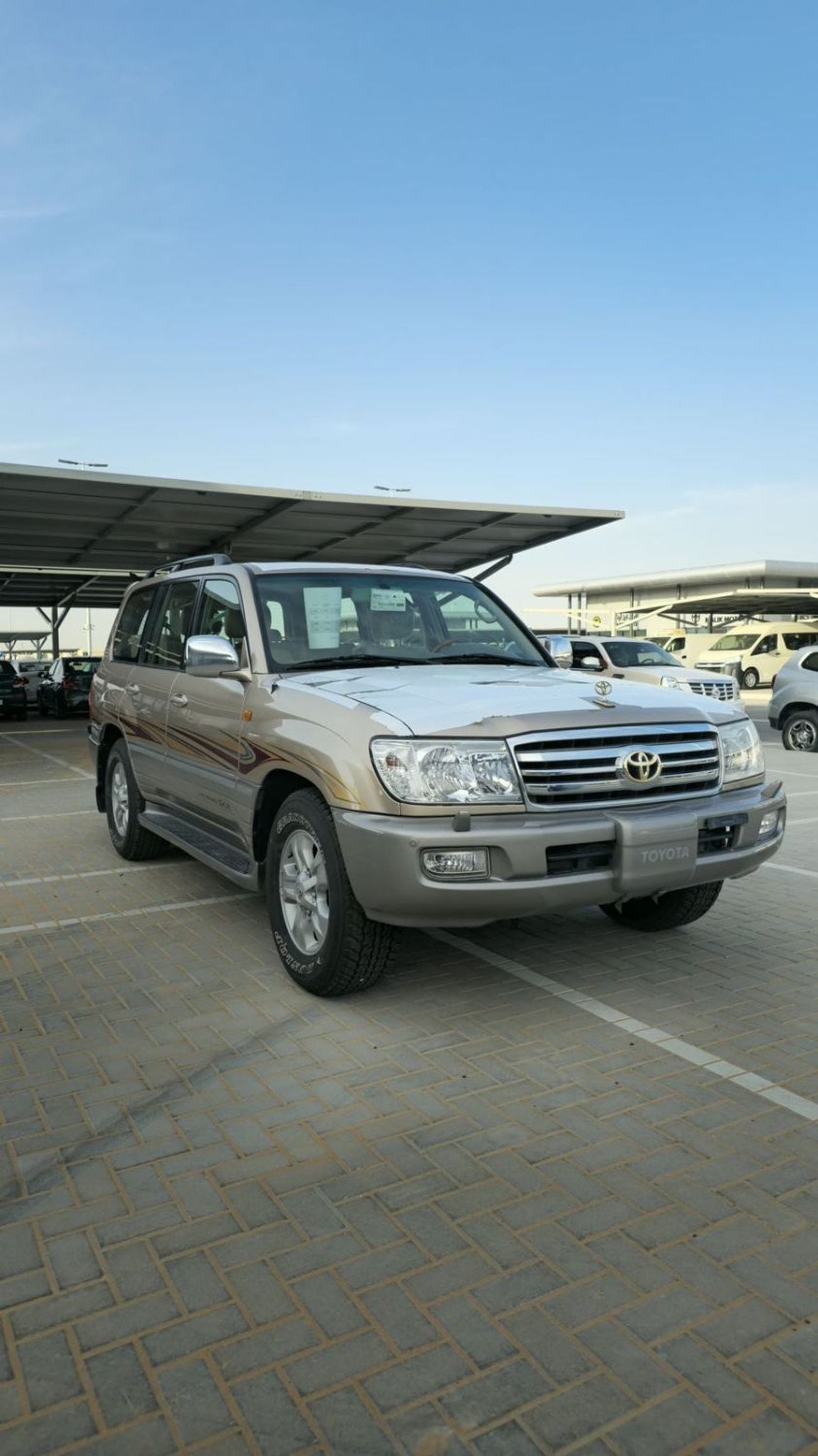 Toyota Land Cruiser GXR GCC only 30900 KM