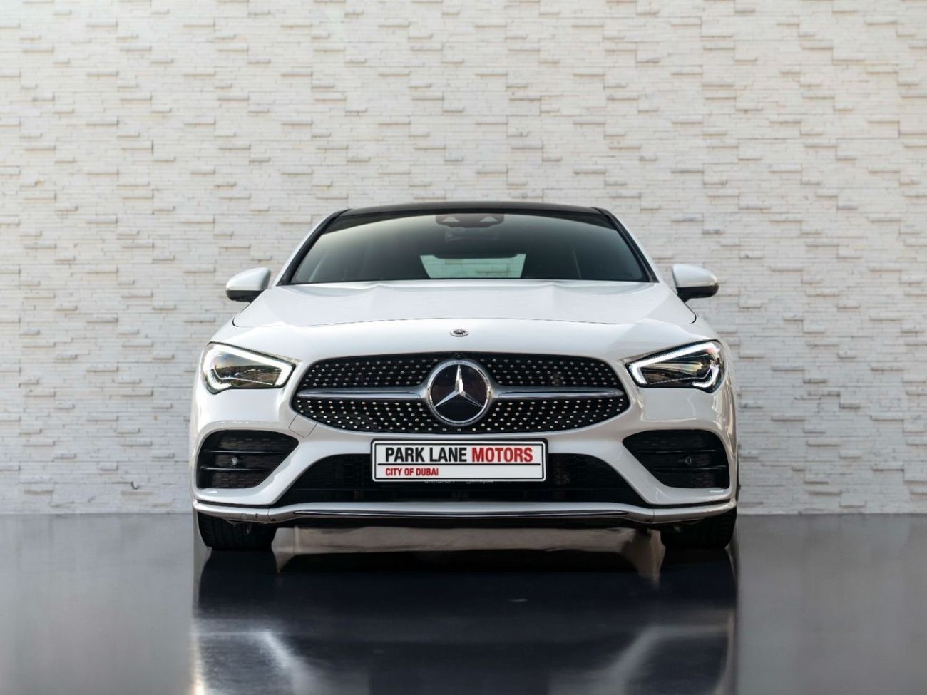 Mercedes-Benz CLA 250 Std 2.0L (221 HP)