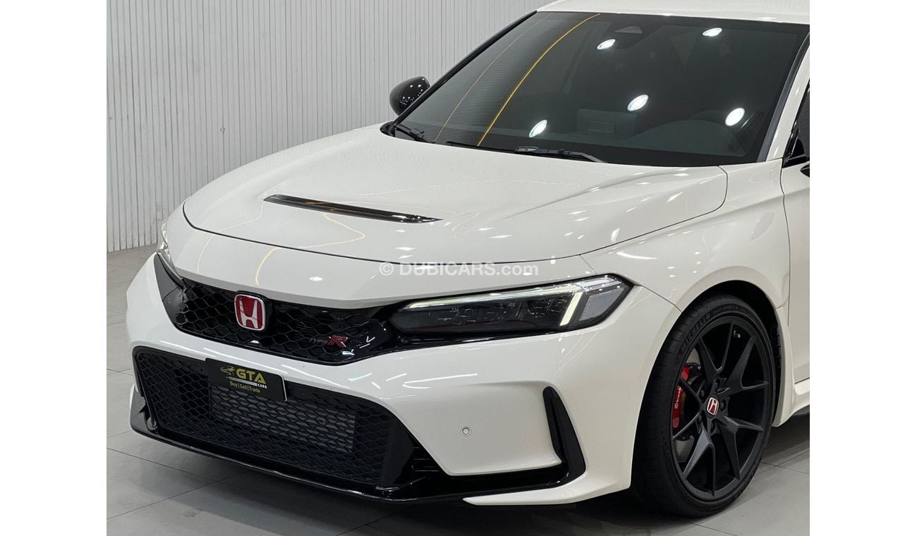هوندا سيفيك 2023 Honda Civic Type R, Full Service History, 2028 Al futtaim Warranty