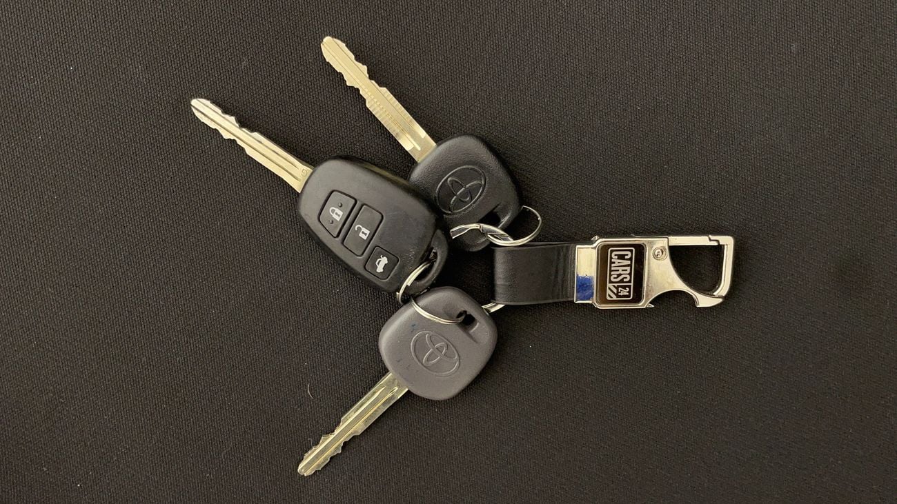 تويوتا يارس SE 1.5 | بدون دفعة مقدمة | اختبار القيادة في المنزل