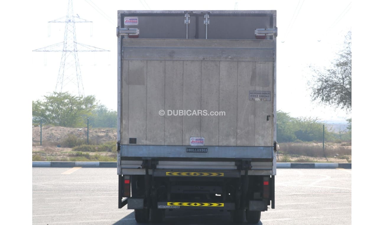 ميتسوبيشي فوسو كانتير 2017 | FUSO CANTER INSULATED BOX 4 TON M/T DIESEL WITH GCC SPECS AND EXCELLENT CONDITION
