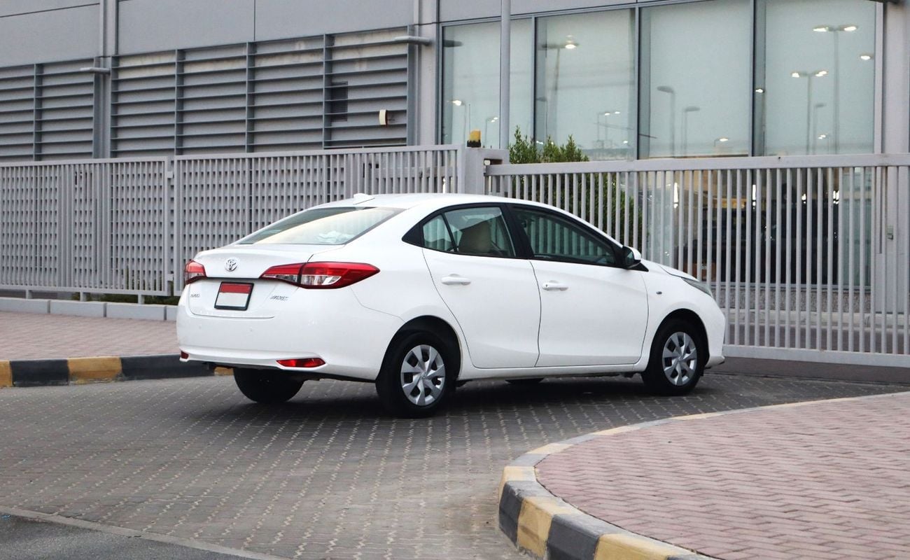 Toyota Yaris 1.5L E
