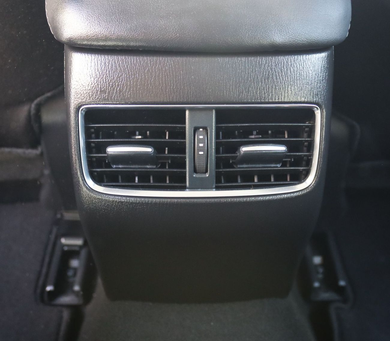 مازدا 6 مازدا 6 موديل 2023 - خليجى - بدون حوادث - محرك 2.5L - بحاله ممتازه