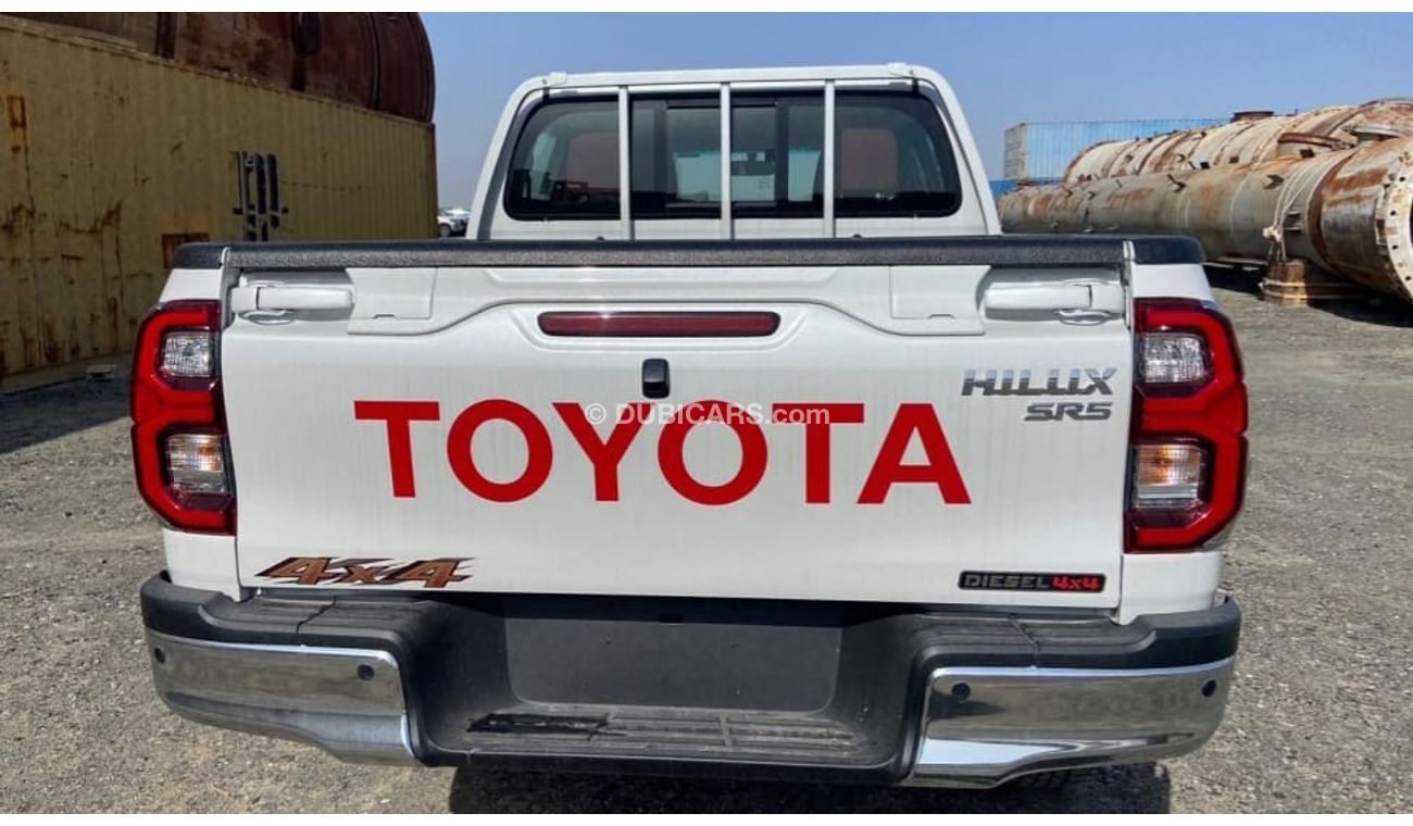 تويوتا هيلوكس TOYOTA HILUX 2.4L DSL A/T FULL OPTION 2023