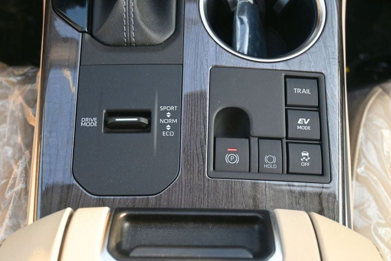 Toyota Highlander MODEL: TOYOTA HIGHLANDER LIMITED  JPL-2.5L HEV 2024