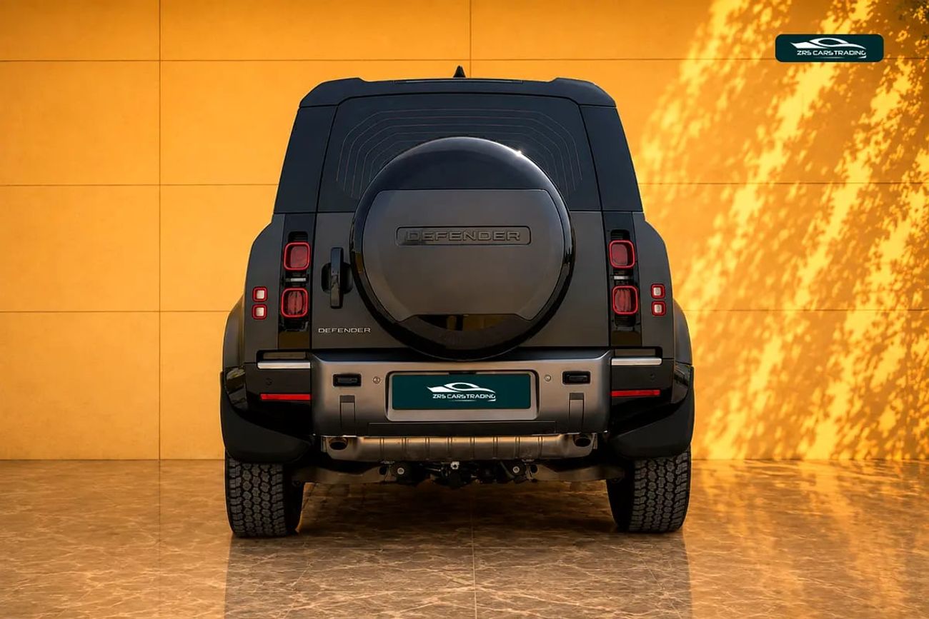 Land Rover Defender 110 X Dynamic HSE GCC Specs / Al Tayer Warranty + Service