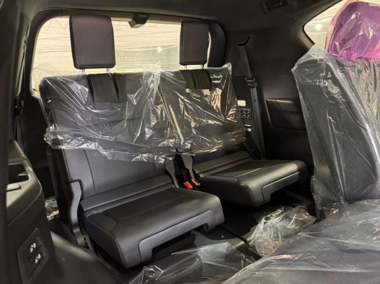 Lexus LX600 SIGNATURE