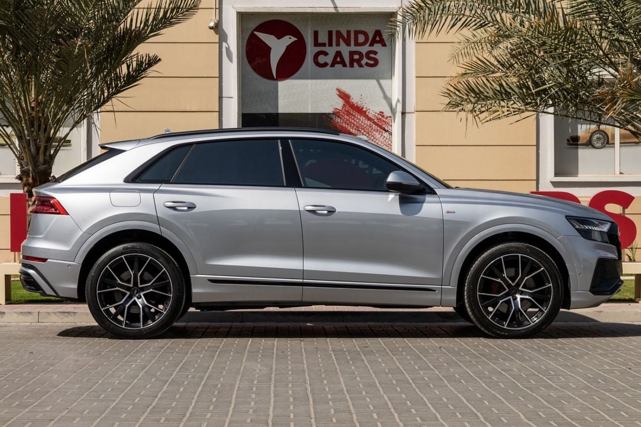 Audi Q8 55 TFSI quattro S-Line 3.0L (340 HP) Audi Q8 55TFSI Quattro S-Line 2019 GCC | Warranty