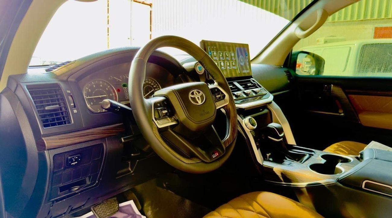 تويوتا لاند كروزر -