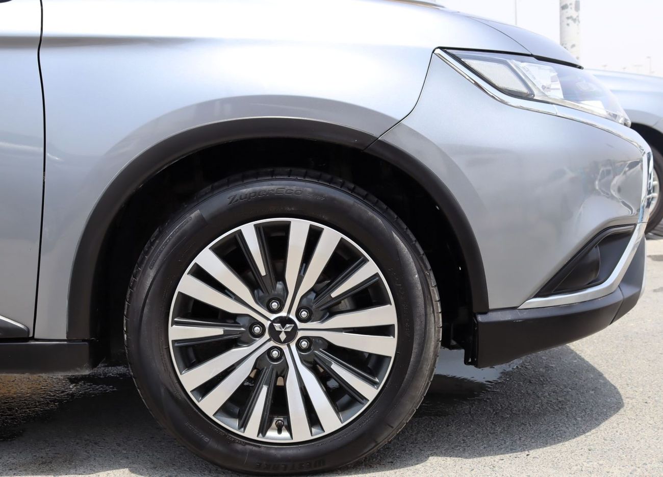 Mitsubishi Outlander GLX Basic MITSUBISHI OUTLANDER 2020  ACCIDENTS FREE - GCC - 7STR - 4WD - ORIGINAL PAINT - PERFECT CO