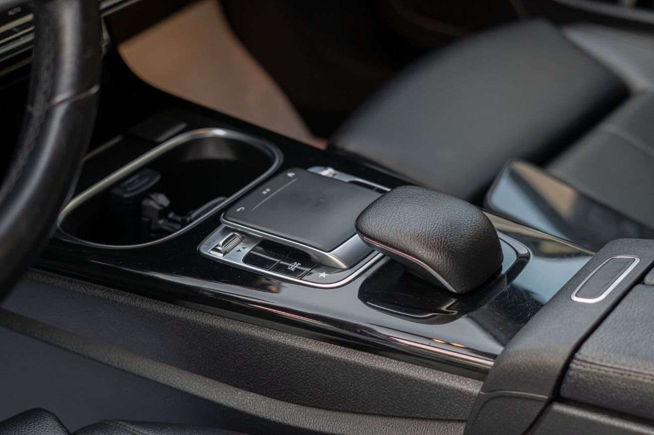 مرسيدس بنز A 220