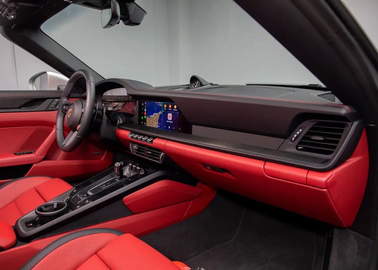 بورش 911 تارجا 4GTS .2 TARGA 4 GTS • Warranty until • GCC Spec