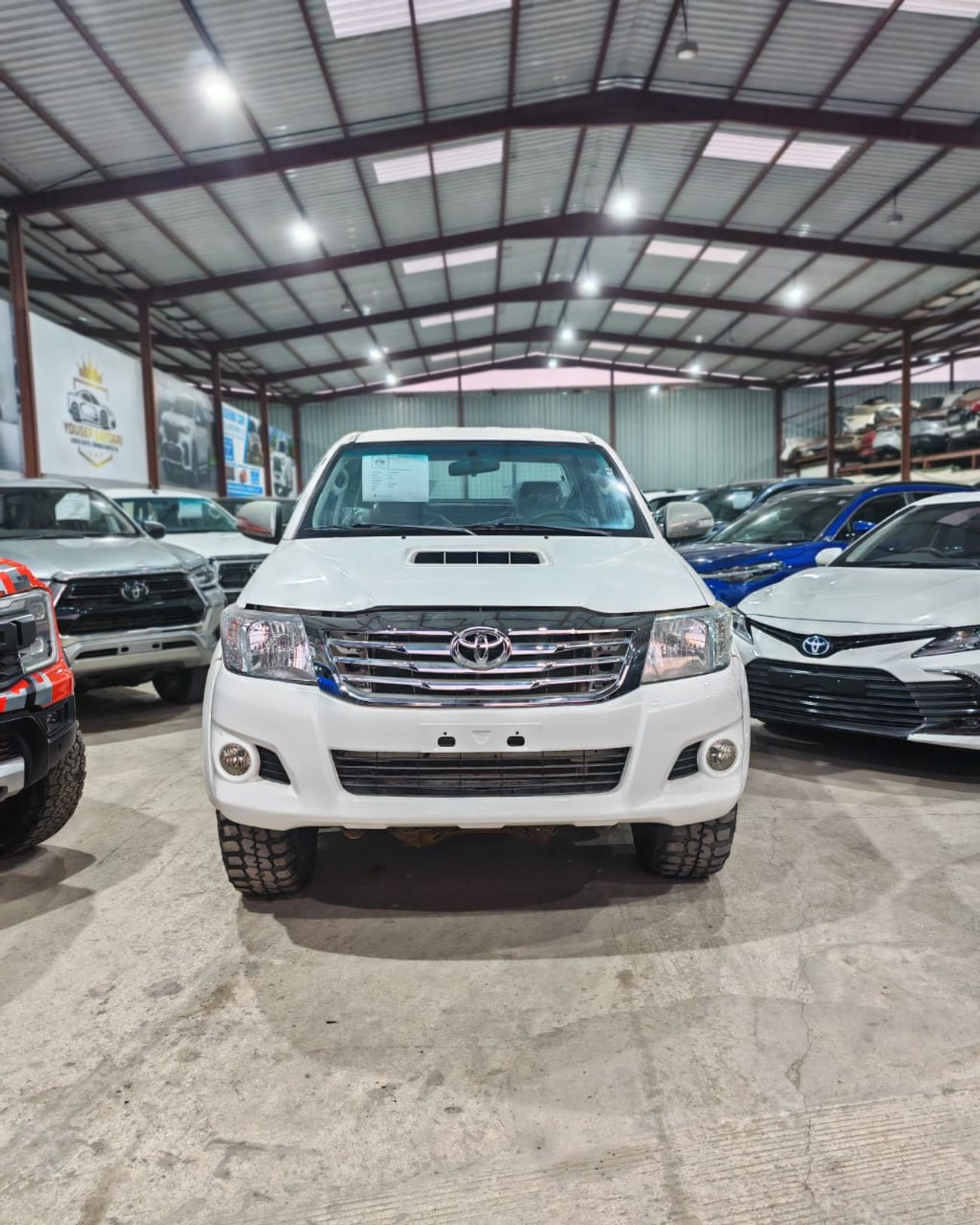 تويوتا هيلوكس V4 DIESEL RIGHT HAND