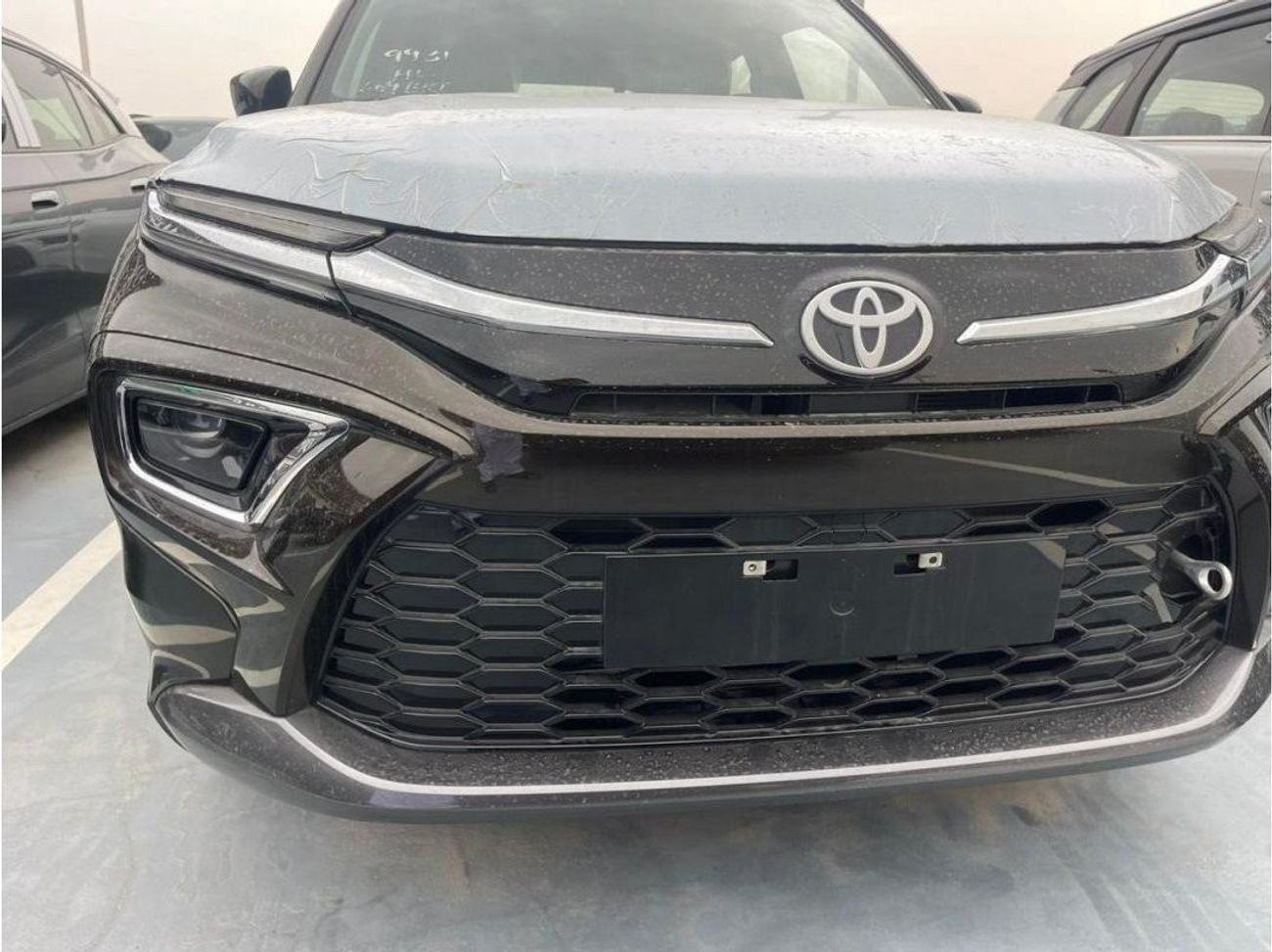 تويوتا أوربان كروزر 2025 Toyota Urban 1.5L AT Petrol Zero KM Without Sunroof