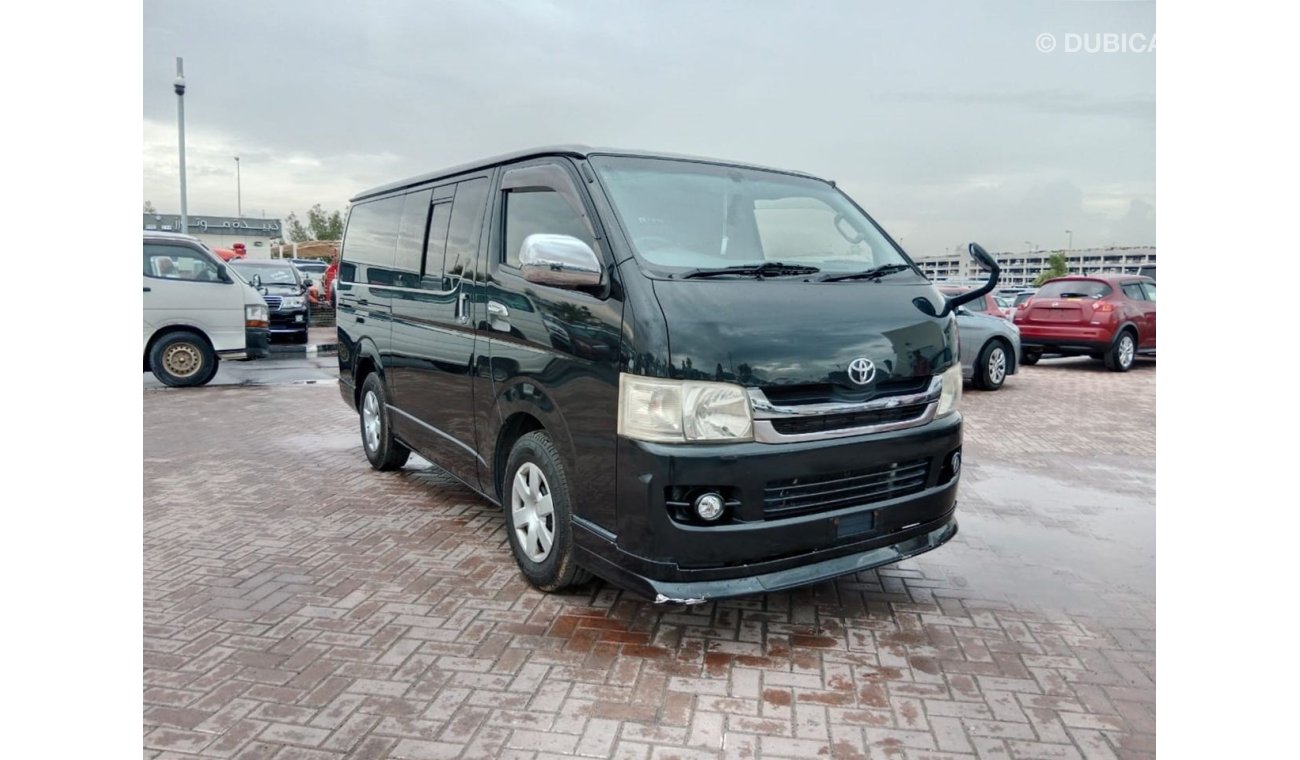 تويوتا هاياس TOYOTA HIACE VAN RIGHT HAND DRIVE (PM1549)