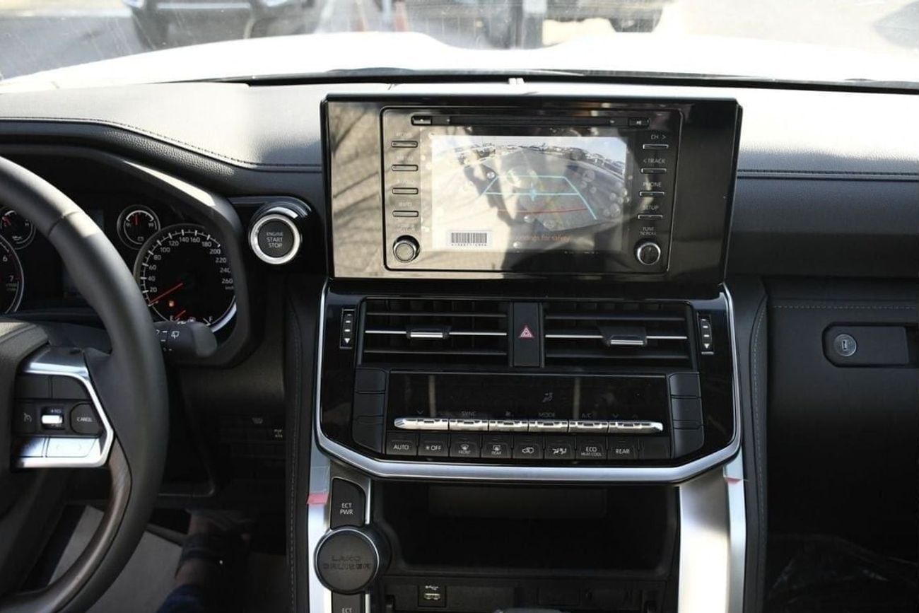 تويوتا لاند كروزر LC300 4.0 GXR WITH LEATHER AND POWER SEATS