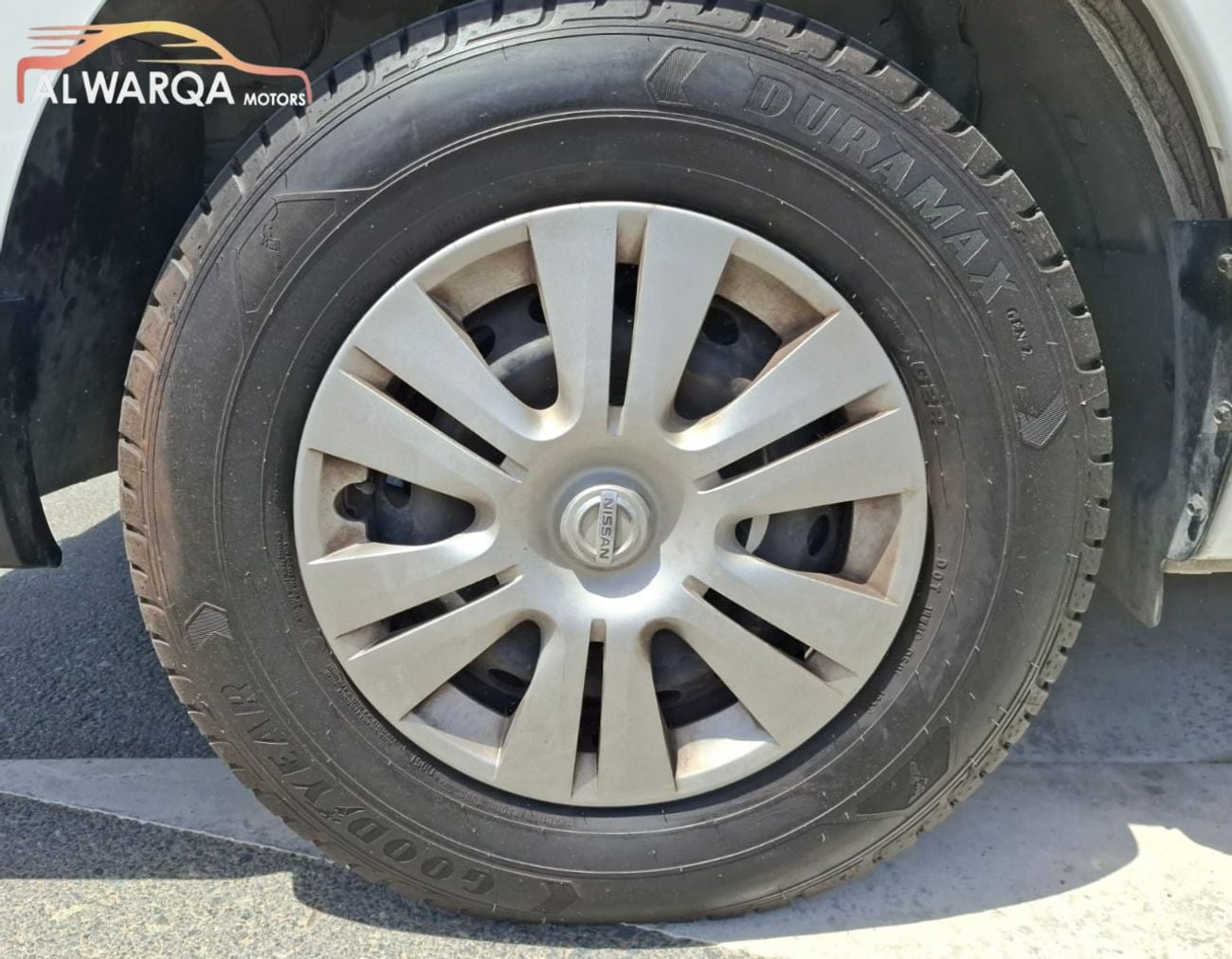 نيسان أورفان Panel Van Std 2.5L A/T (3 Seater) Petrol (4 Door)