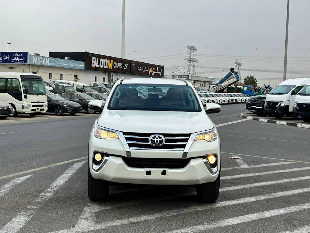 تويوتا فورتونر EXR 2019 Toyota Fortuner 2.7L V4 -AWD 4x4 GCC - Rear CAM & Sensor - Cruise Control