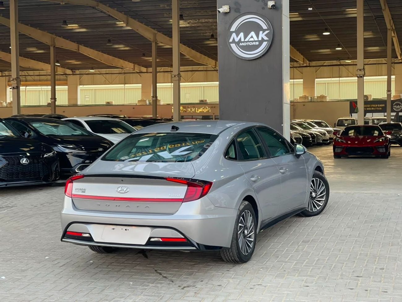 Hyundai Sonata SE / V4 HYBRID / BIG RIMS / RADAR / BLIND SPOTS / WIRLESS CHARGE / BOSE SOUND SYSTEM