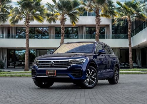فولكس واجن طوارق TOUAREG R-LINE | 3,349 P.M | 0% Downpayment | AGENCY WARRANTY