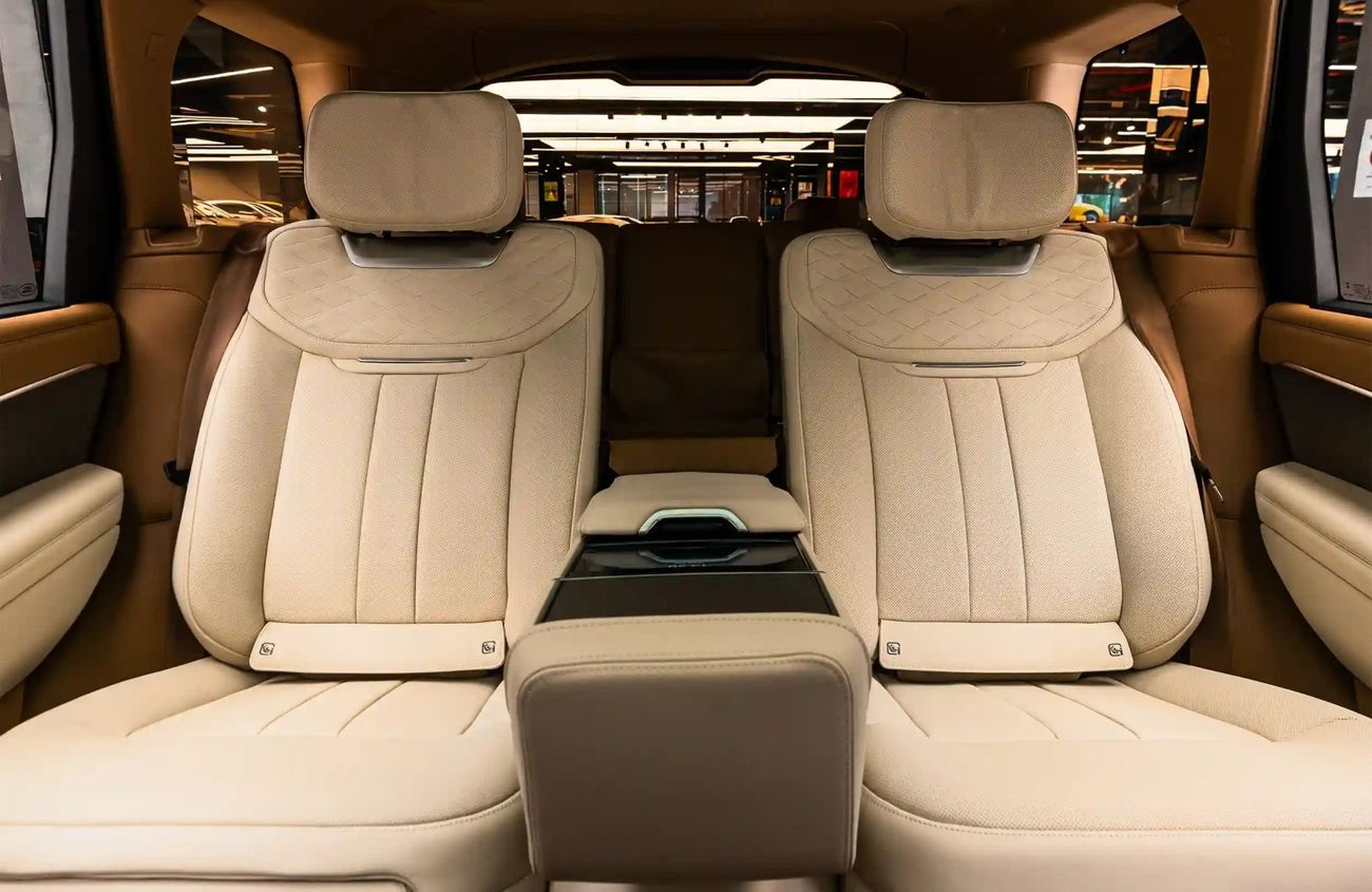 Land Rover Range Rover 4.4L V8 Twin-Turbocharged Engine