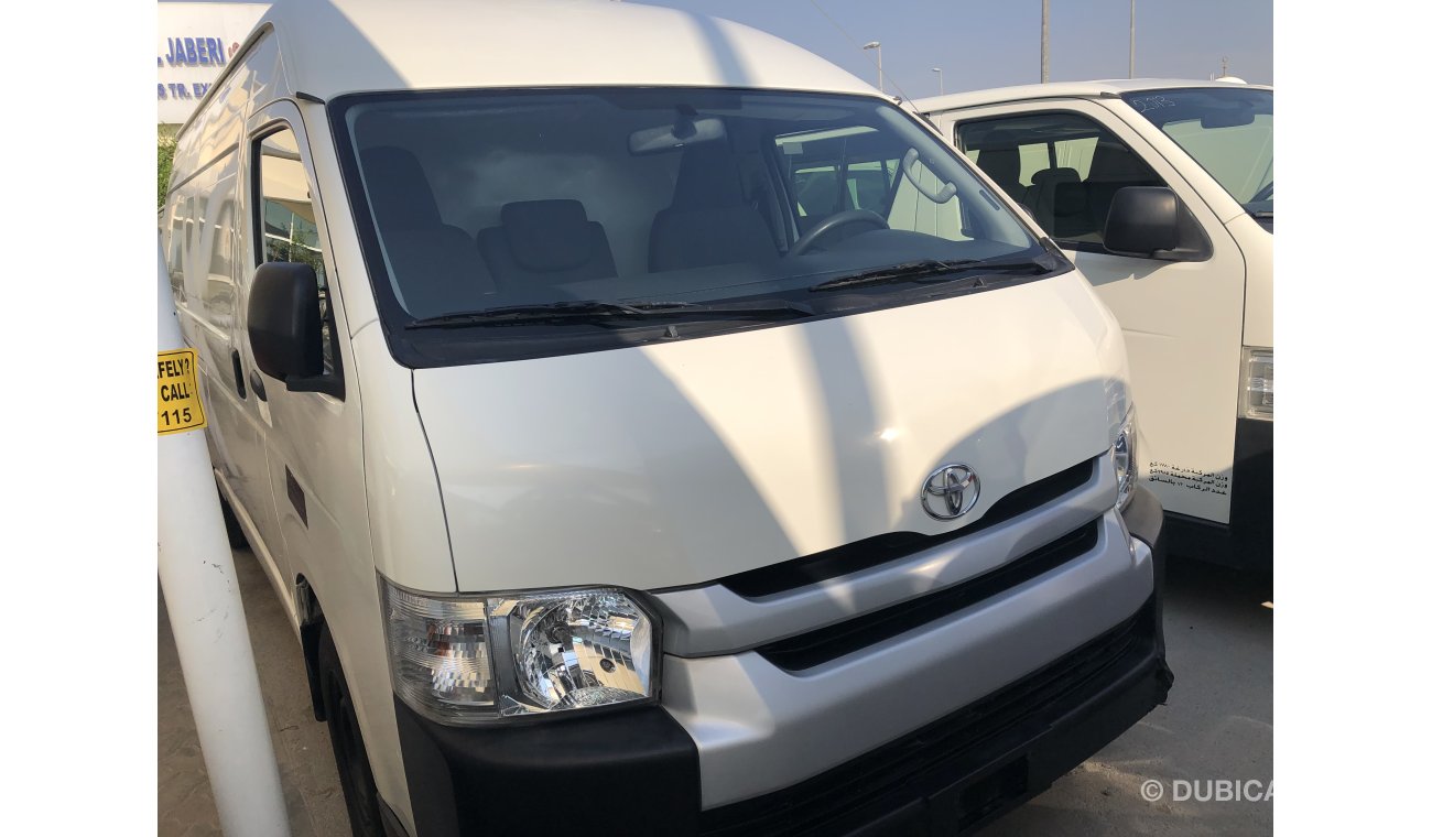 Toyota Hiace Toyota Hiace Highroof van,model:2015. Free of accident with low mileae.only done 42000 km