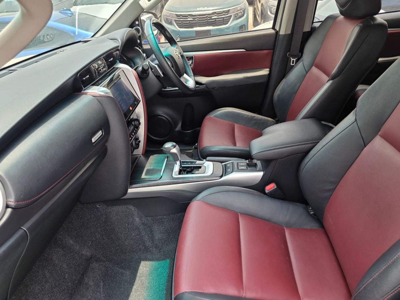 Toyota Fortuner diesel 2,8 liter right hand drive leather power seats with back camera