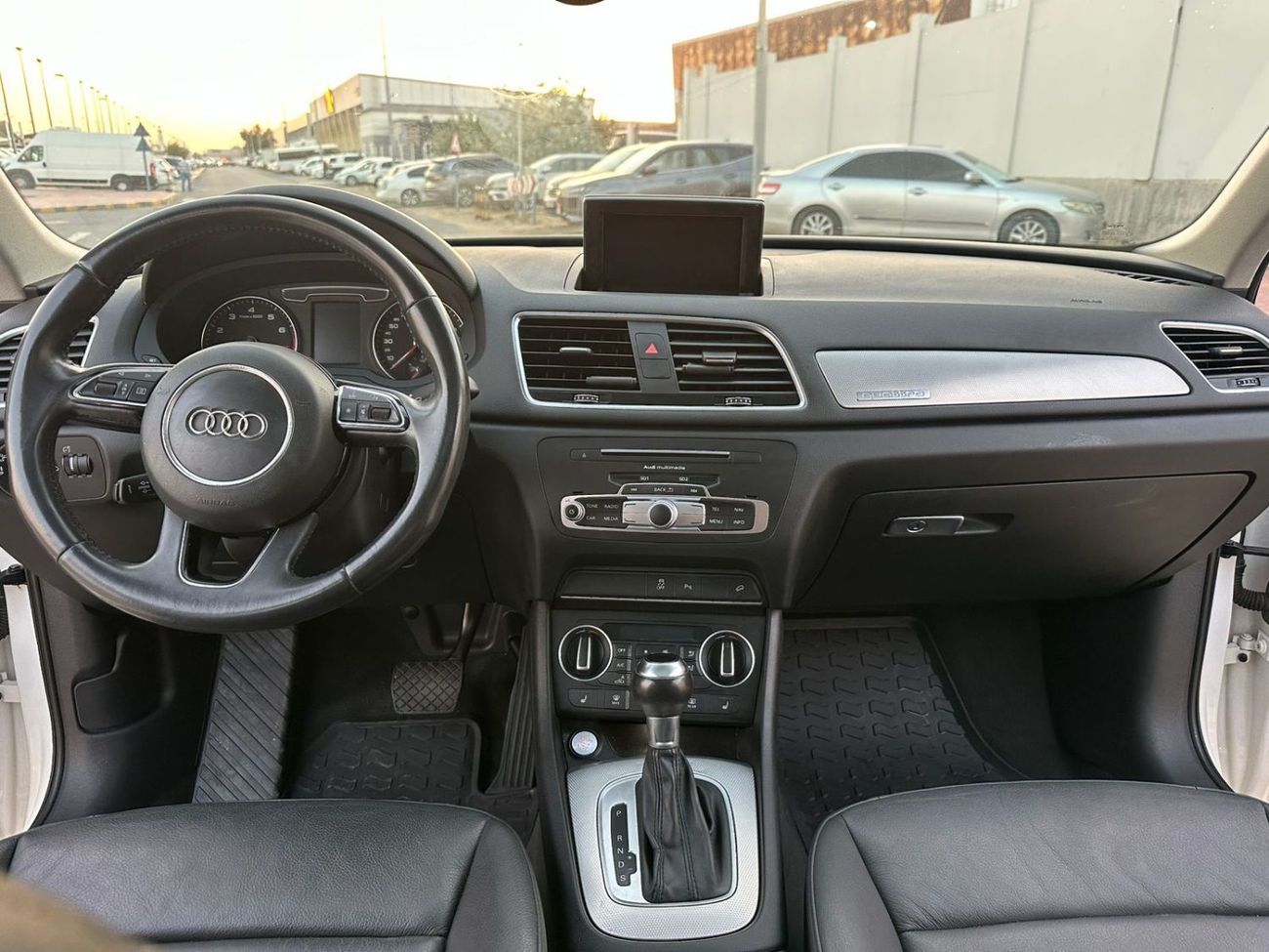 Audi Q3 40 TFSI quattro S Line 2.0L SUV