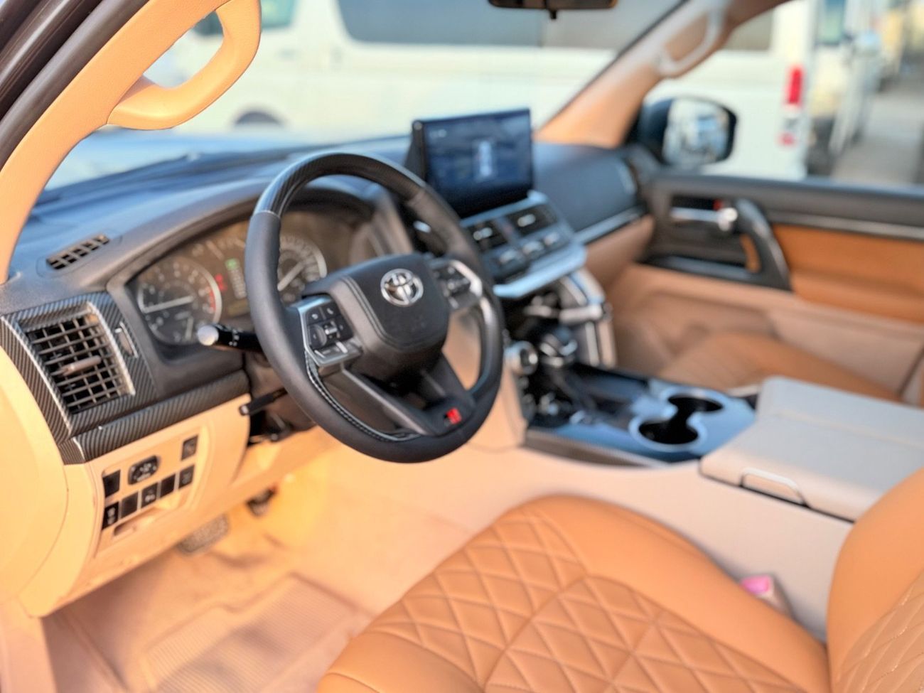 تويوتا لاند كروزر Toyota landcuriser GXR V6 2015 facelifted 2025