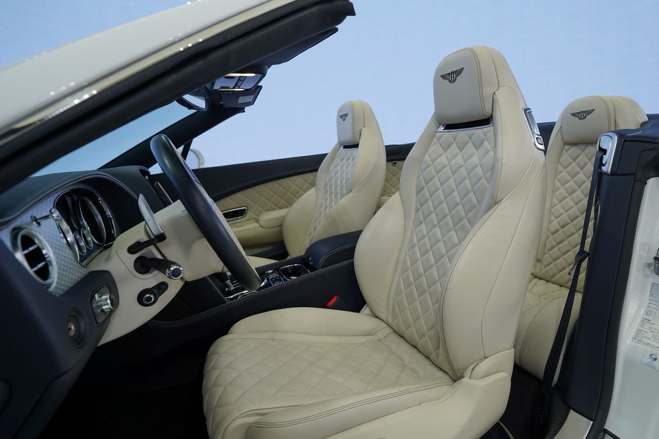 Bentley Continental GTC V8 S