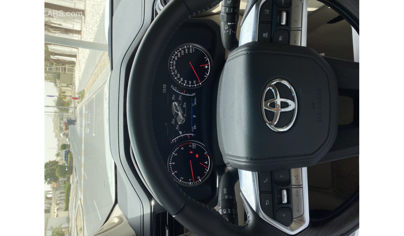Toyota Land Cruiser Al Futtaim VXR Twin Turbo Top