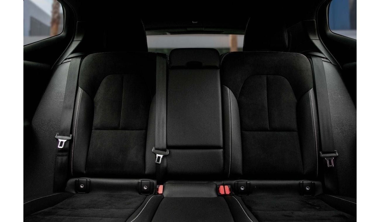Volvo XC40 T4 R Design  | 2,565 P.M  | 0% Downpayment | Agency Serviced!
