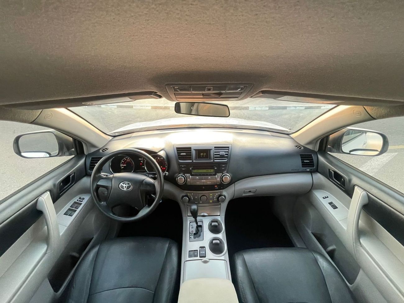 تويوتا هايلاندر 2012 Toyota Highlander LE+ MidOption - 3.5L V6 - 7 Seater - Fully Maintained - 90,000 Mileage