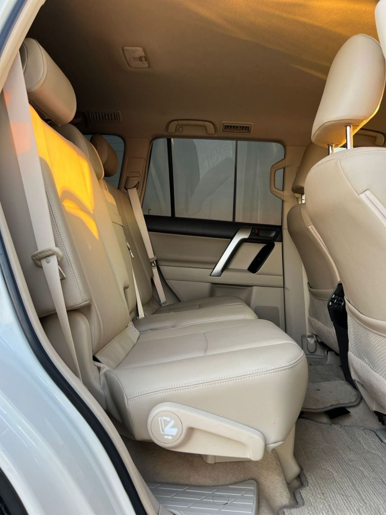 Toyota Prado 2019 Toyota Prado TXL 4.0L V6 Full Options - AWD 4x4  GCC- Electric Seat - Rear CAM & Sensors - Cool