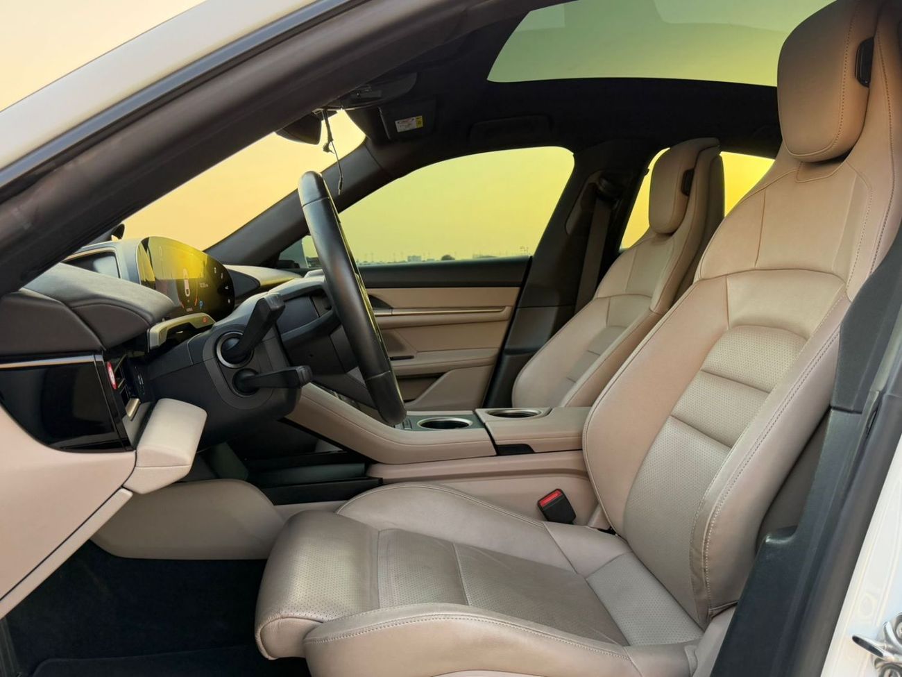 بورش تايكان 4S