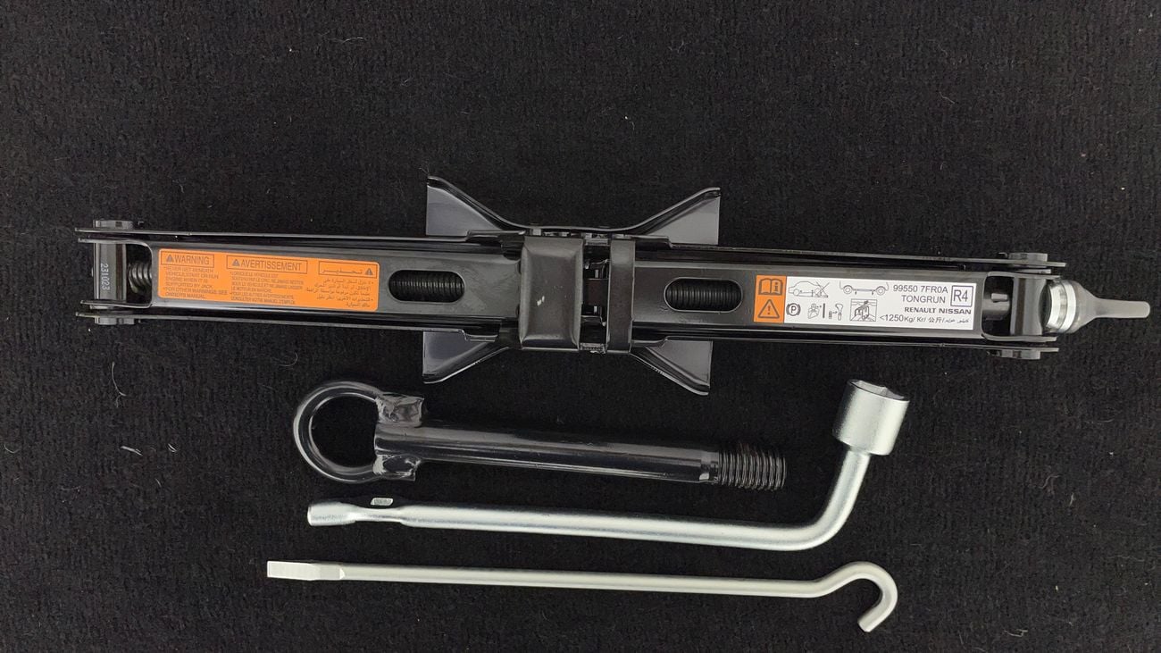 Nissan XTrail S 4WD 3RD ROW 2.5 | Zero Down Payment | Free Home Test Drive