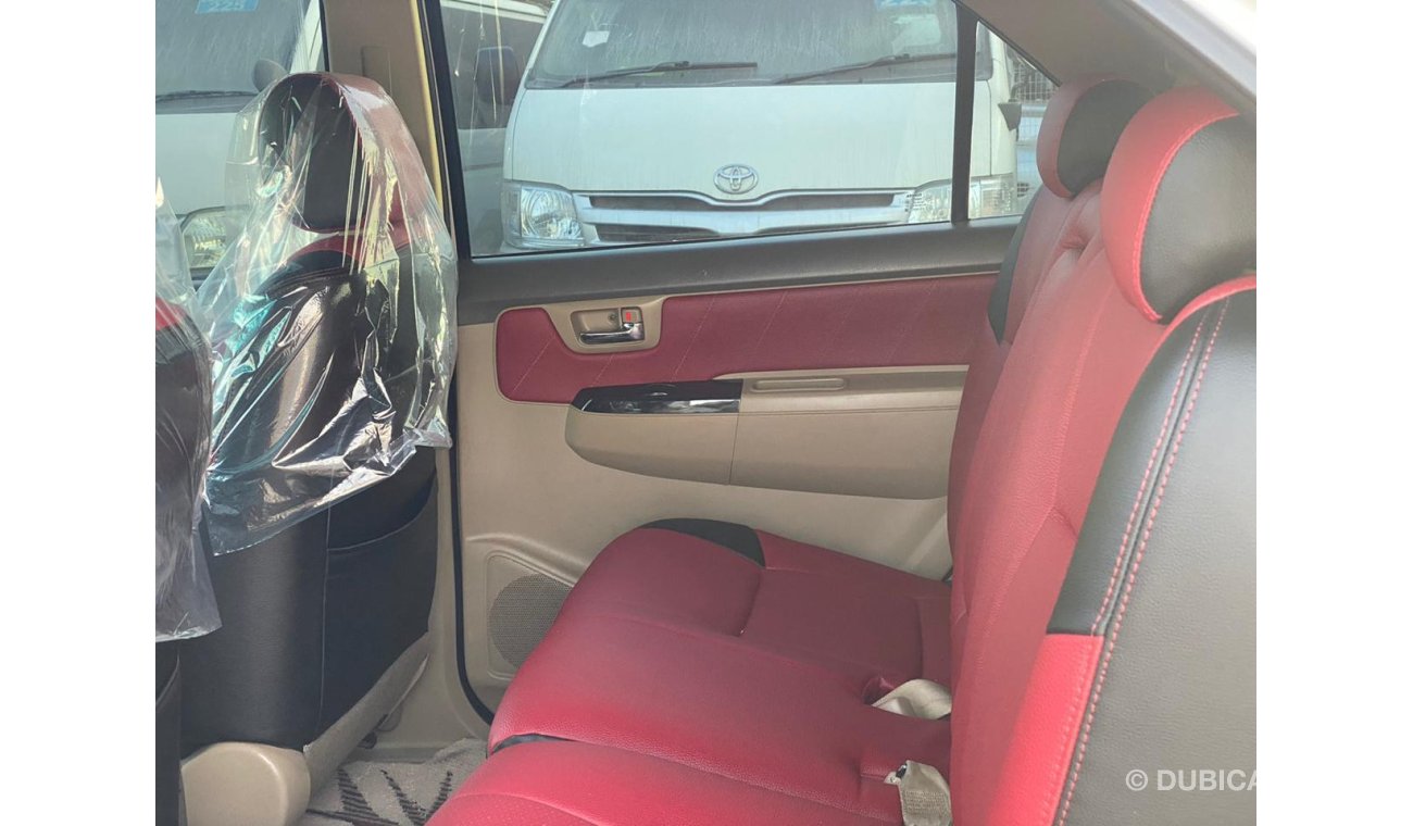 Toyota Fortuner 4X4 4.0L 2012 GCC SPECIFICATION