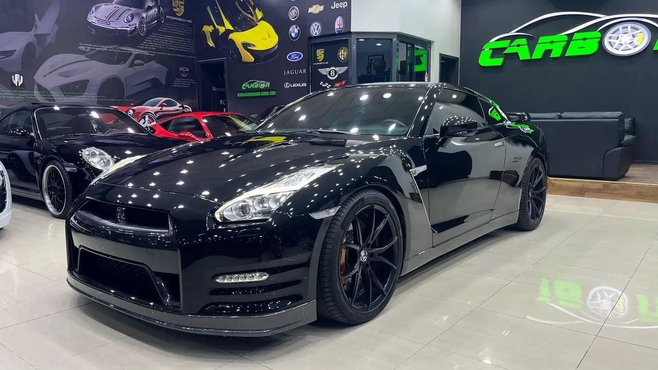 Nissan GT-R BLACK EDITION Nissan GT-R Nismo 2015